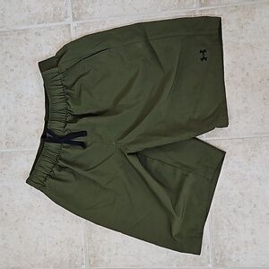 Under Armour YLG Green Shorts